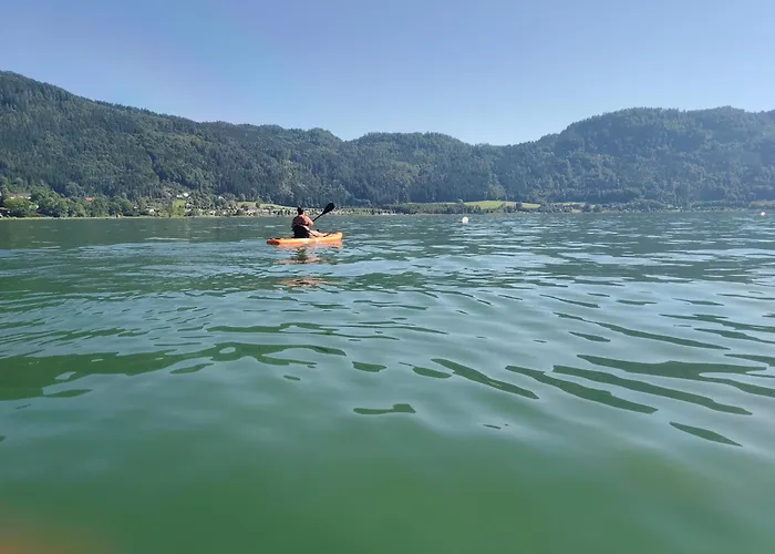 アパート Auszeit Am Ossiachersee ボーデンスドルフ